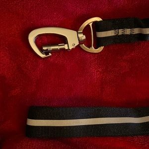 Short length black training leash with reflective stripe for safety